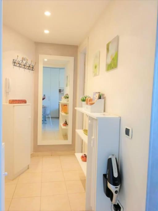 Gef House - Studio Apartment Bande Nere Milan Luaran gambar