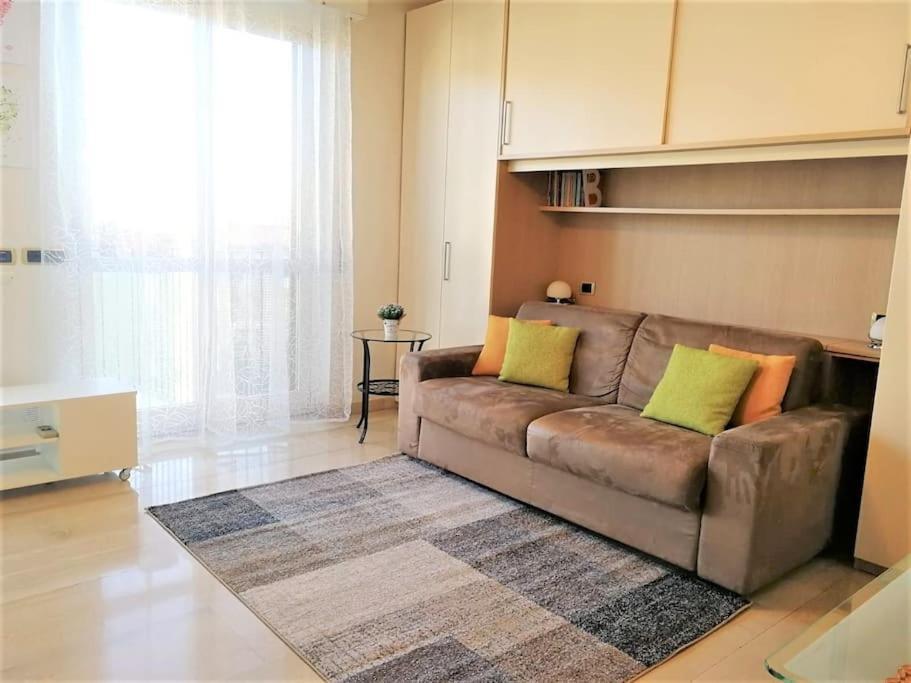 Gef House - Studio Apartment Bande Nere Milan Luaran gambar