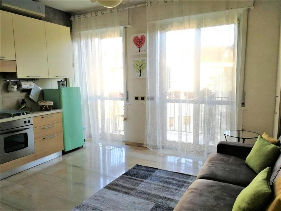 Gef House - Studio Apartment Bande Nere Milan Luaran gambar