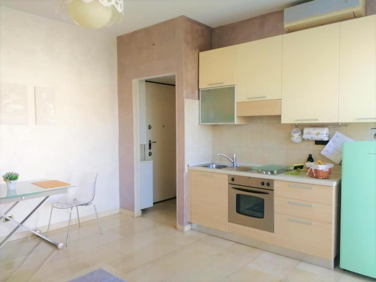 Gef House - Studio Apartment Bande Nere Milan Luaran gambar